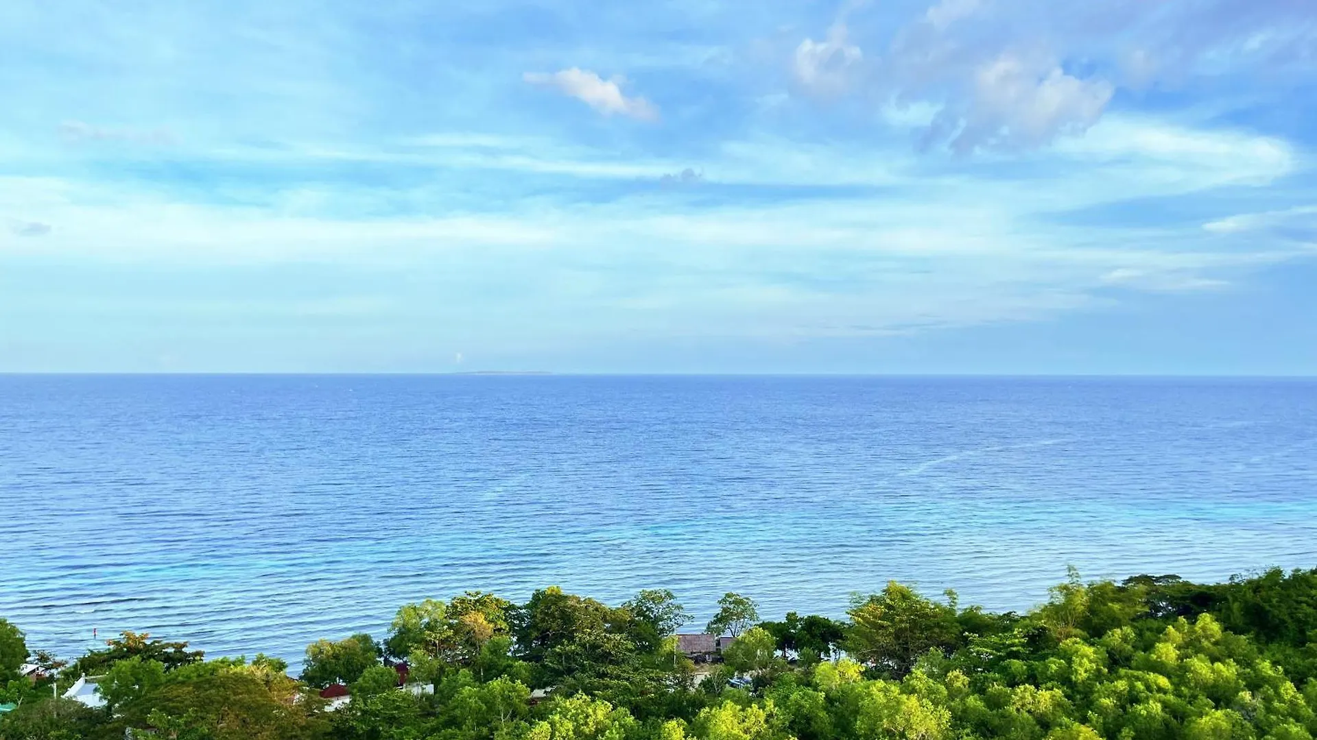 Panglao Luxury Sea View Condo, Pool, Cafe - Suite 519 Dauis