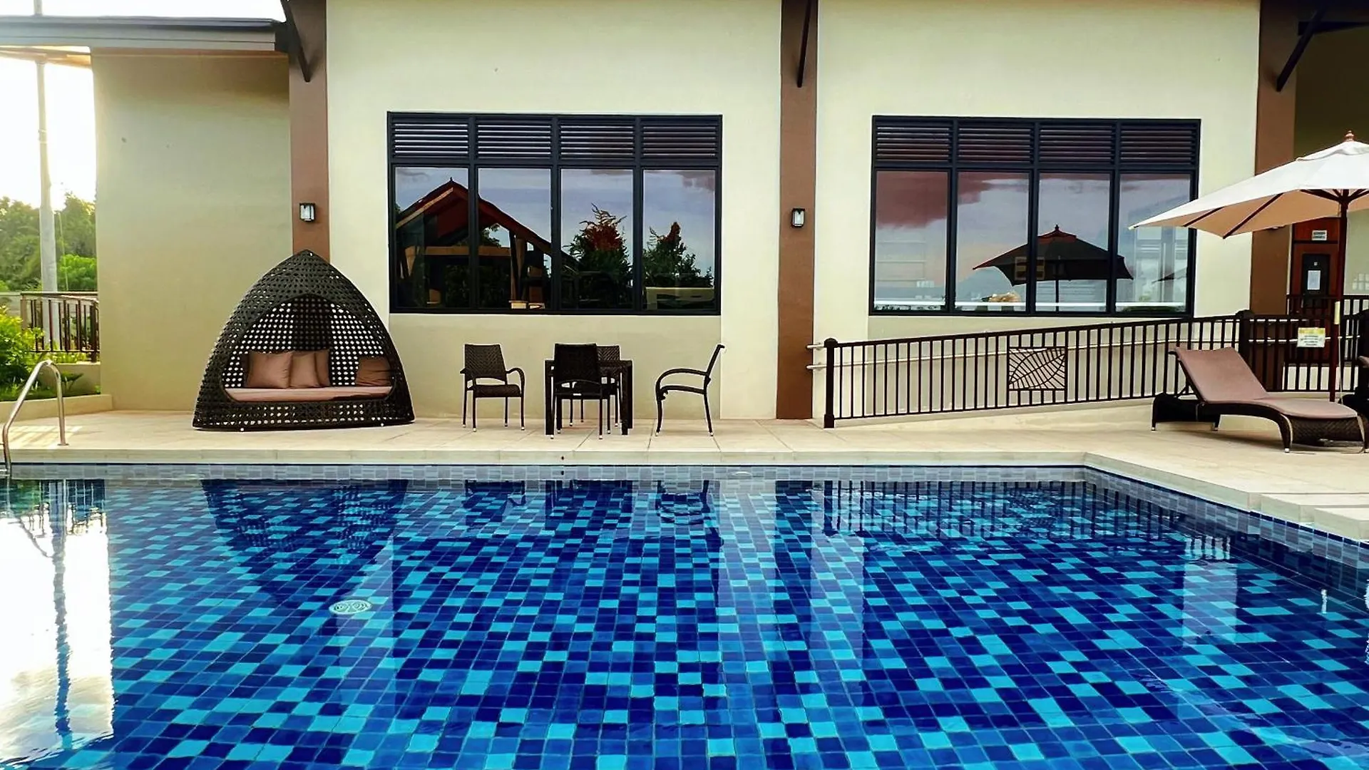 Panglao Luxury Sea View Condo, Pool, Cafe - Suite 519 Dauis 0*,  Philippines